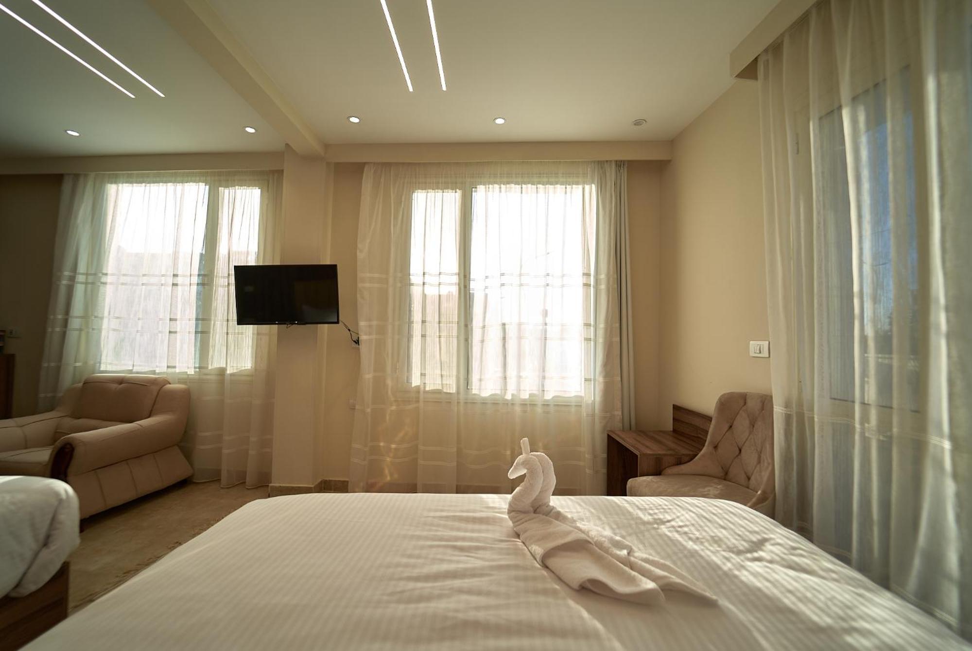 The Palace Pyramids Hotel Nazlet el-Sisi ภายนอก รูปภาพ